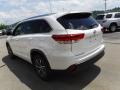 2018 Blizzard White Pearl Toyota Highlander XLE AWD  photo #8