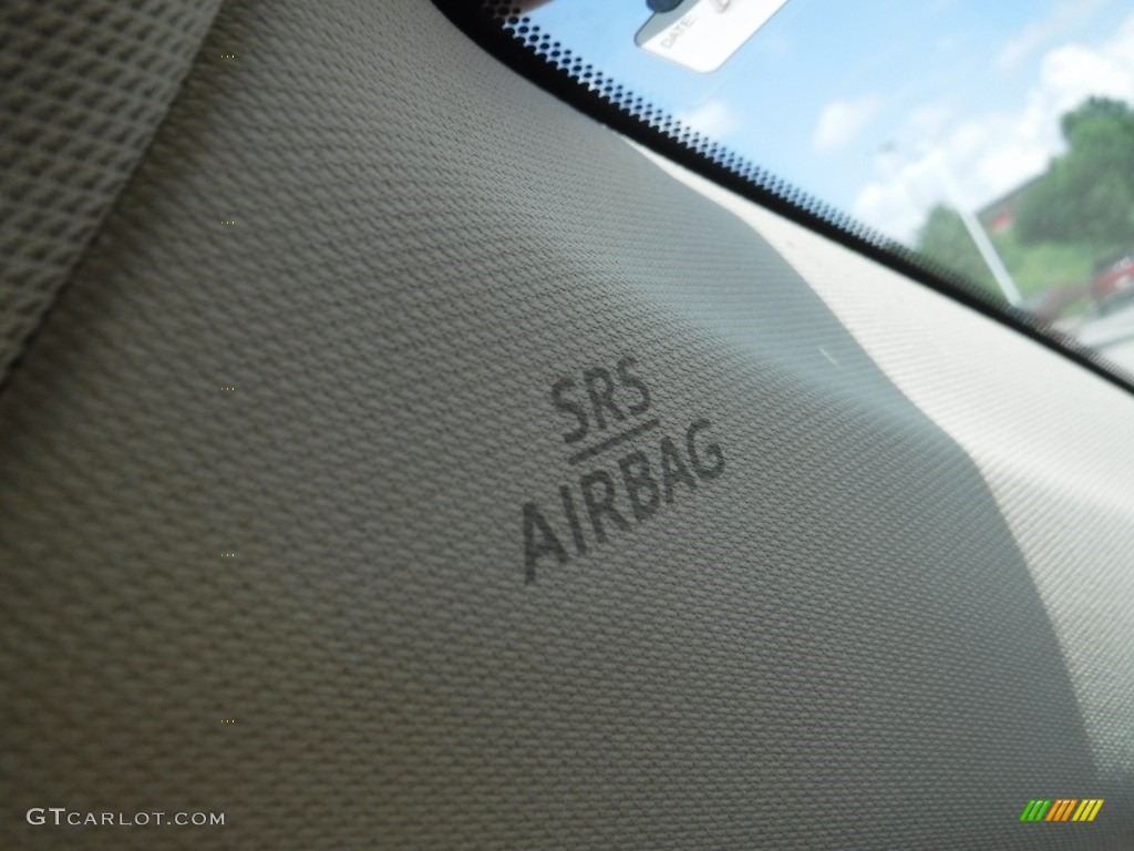 2018 Highlander XLE AWD - Blizzard White Pearl / Almond photo #23