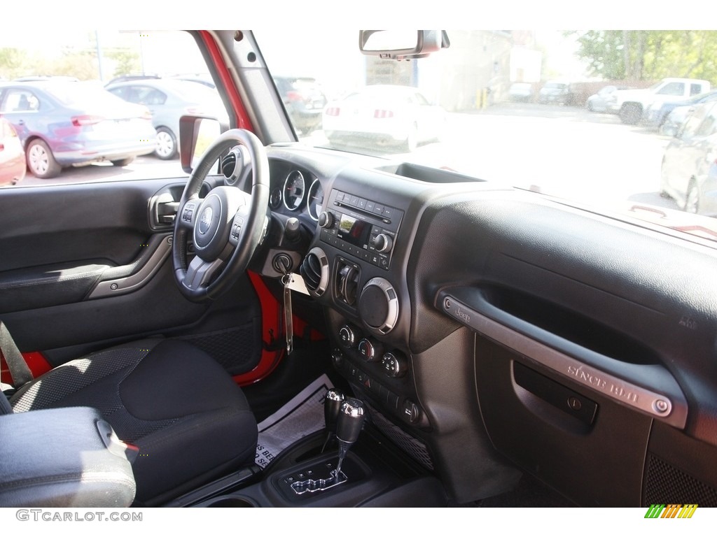 2016 Wrangler Unlimited Sport 4x4 - Firecracker Red / Black photo #15
