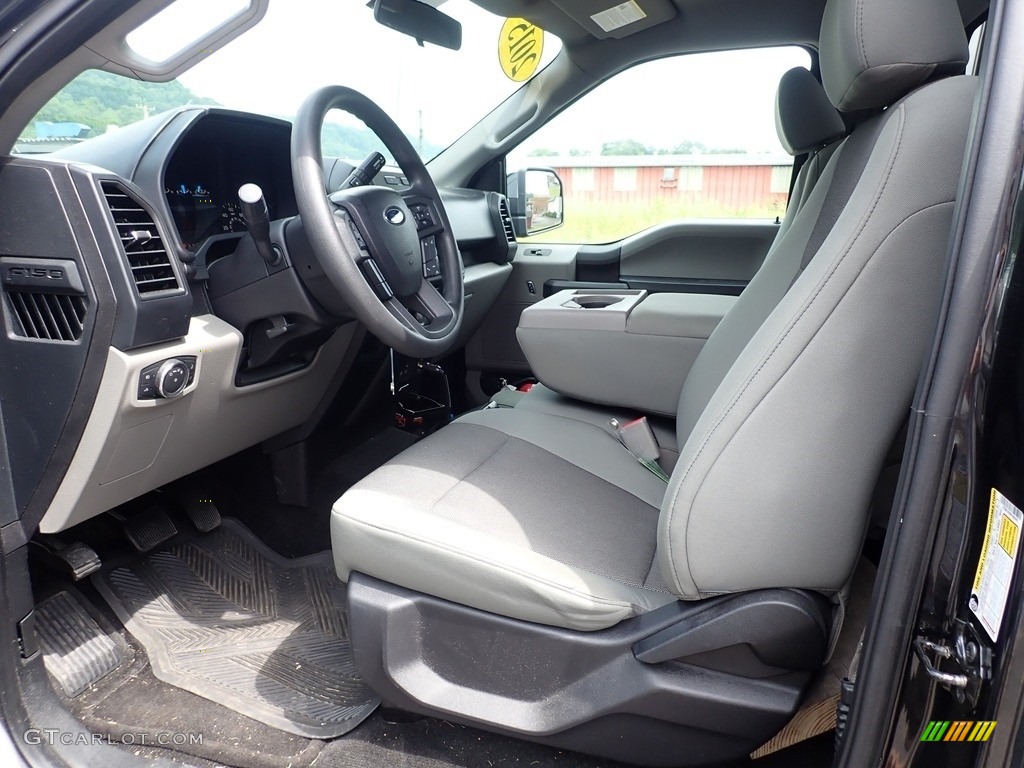 Medium Earth Gray Interior 2015 Ford F150 XL Regular Cab 4x4 Photo #142204777
