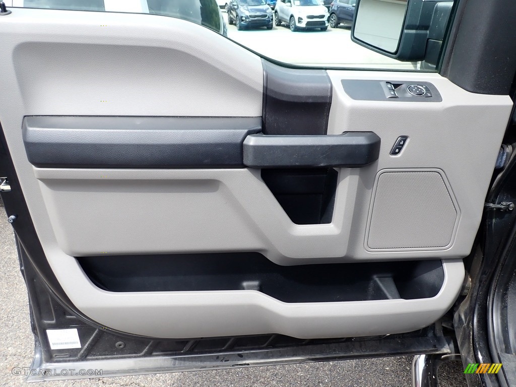 2015 Ford F150 XL Regular Cab 4x4 Medium Earth Gray Door Panel Photo #142204798