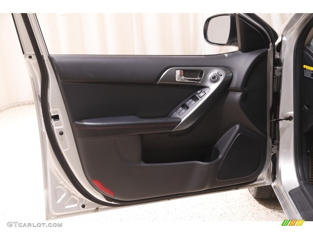 2013 Kia Forte 5-Door SX Door Panel Photos