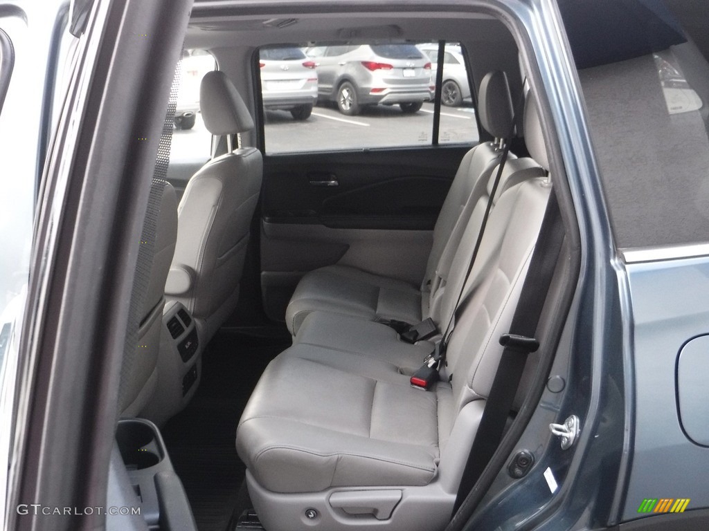 Gray Interior 2016 Honda Pilot Touring AWD Photo #142207555