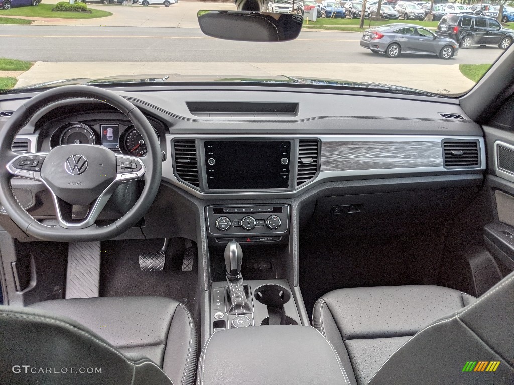 2021 Volkswagen Atlas Cross Sport SE Technology 4Motion Dashboard Photos