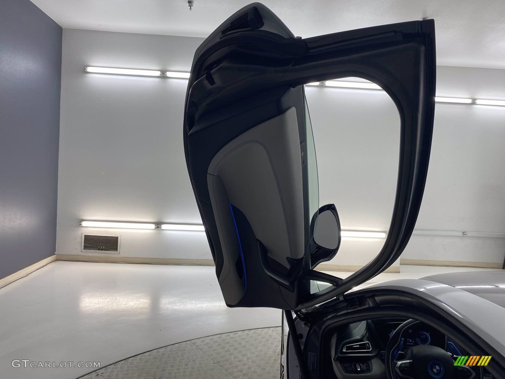 2015 i8 Pure Impulse World - Crystal White Pearl Metallic / Pure Impulse Carum Spice Grey photo #13