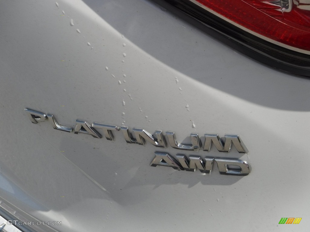 2017 Murano Platinum AWD - Pearl White / Graphite photo #18