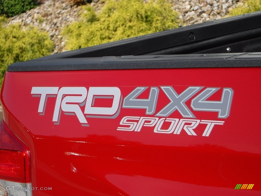 2020 Toyota Tundra TRD Sport CrewMax 4x4 Marks and Logos Photos