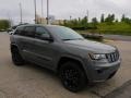 Sting-Gray - Grand Cherokee Laredo 4x4 Photo No. 3