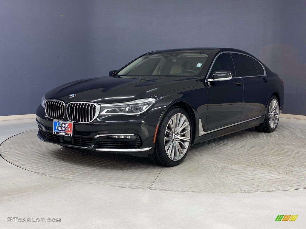2018 7 Series 750i Sedan - Black Sapphire Metallic / Ivory White/Black photo #3