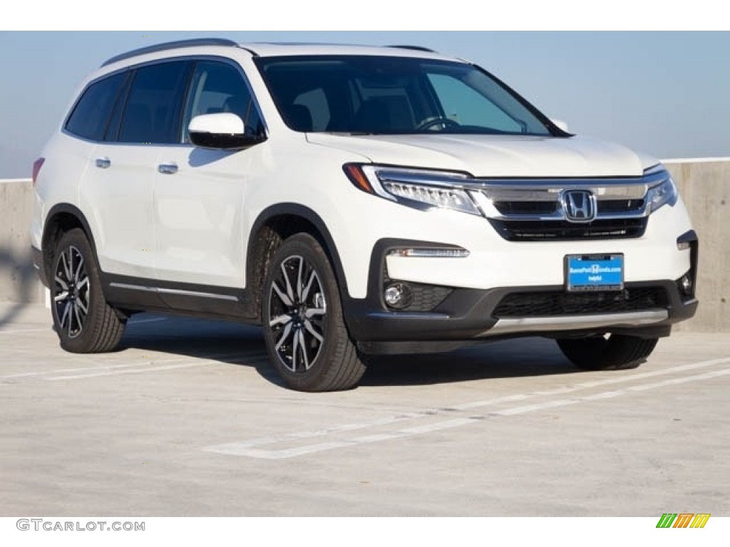 Platinum White Pearl Honda Pilot