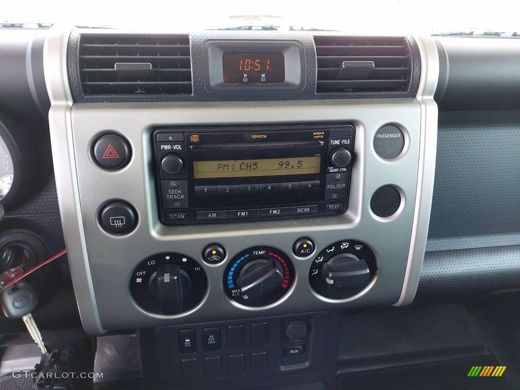 2010 FJ Cruiser  - Silver Fresco Metallic / Dark Charcoal photo #16