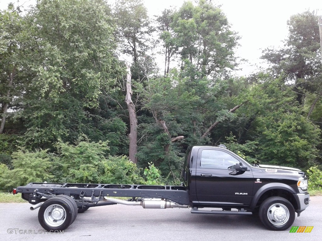 Diamond Black Crystal Pearl 2021 Ram 5500 Tradesman Regular Cab 4x4 Chassis Exterior Photo #142220643