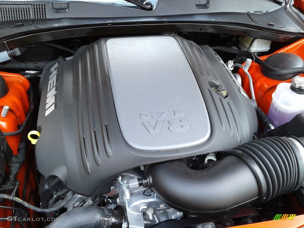 2021 Dodge Charger R/T Engine Photos