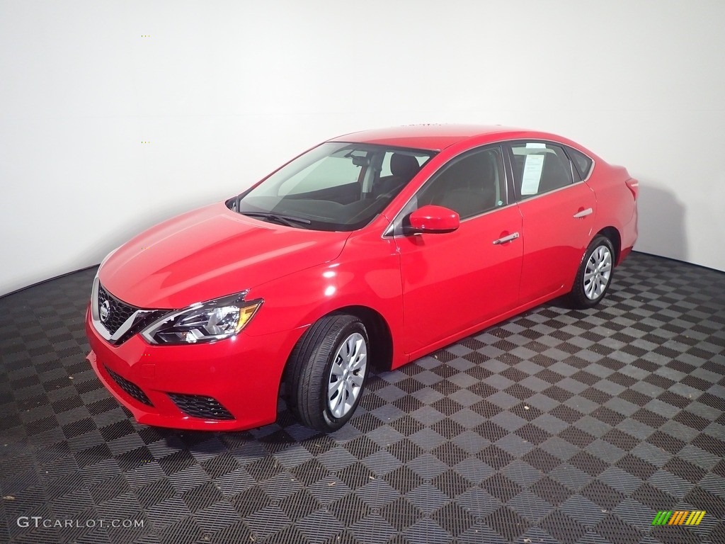 2017 Sentra SV - Red Alert / Charcoal photo #9