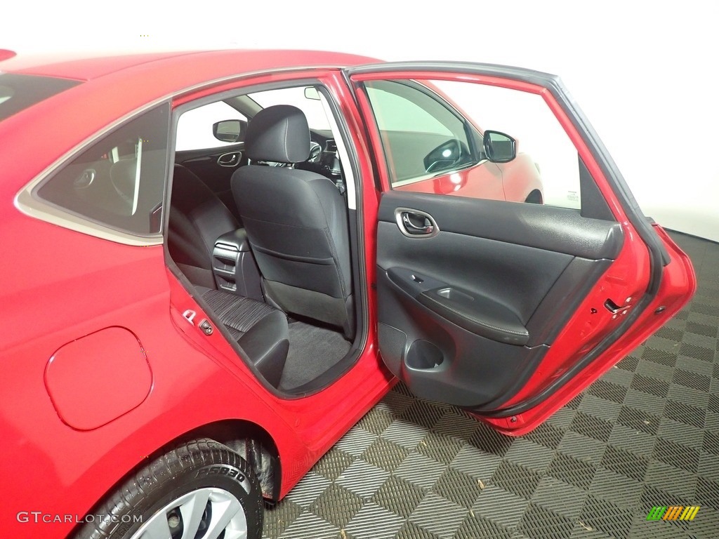 2017 Sentra SV - Red Alert / Charcoal photo #36