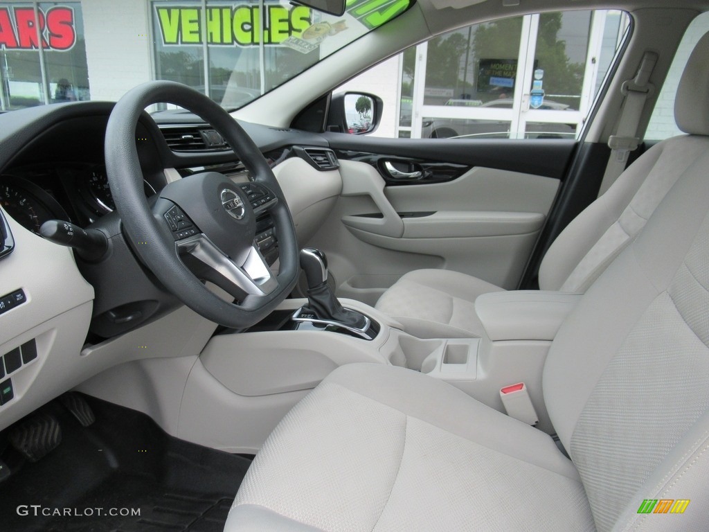 2018 Nissan Rogue Sport SV Front Seat Photo #142221911