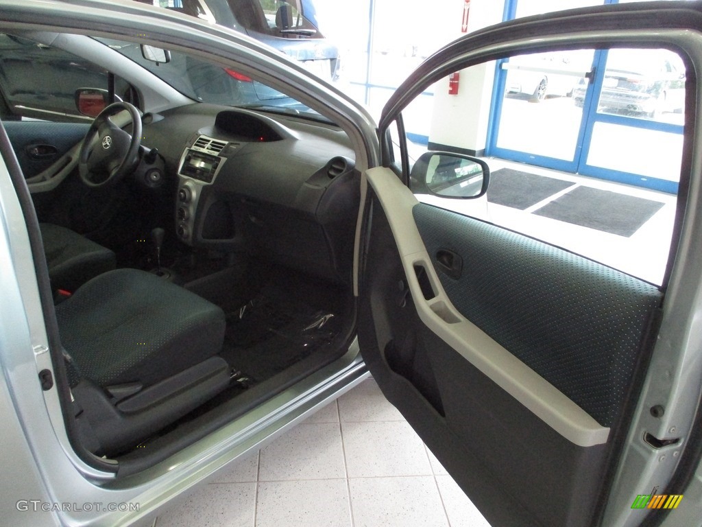 2007 Yaris 3 Door Liftback - Meteorite Metallic / Dark Charcoal photo #13