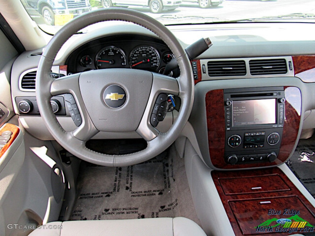 2013 Suburban LTZ 4x4 - Silver Ice Metallic / Light Titanium/Dark Titanium photo #16