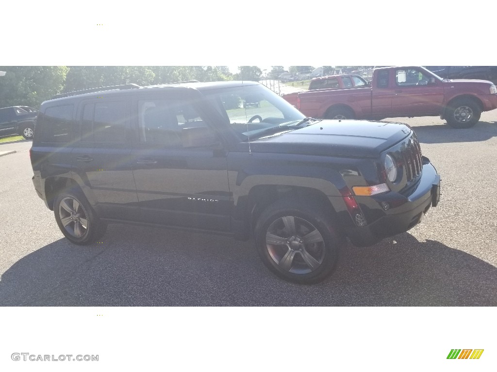 2015 Patriot Latitude 4x4 - Black / Dark Slate Gray/Light Pebble Beige photo #7