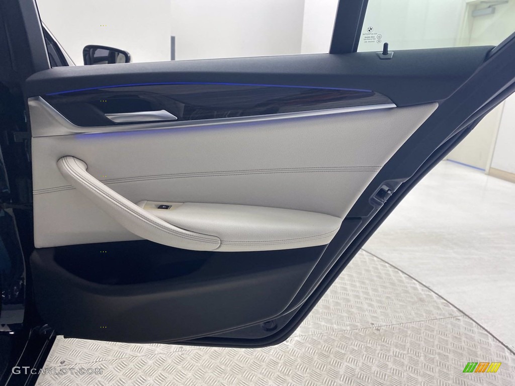 2019 5 Series 530e iPerformance Sedan - Bluestone Metallic / Canberra Beige/Black photo #35