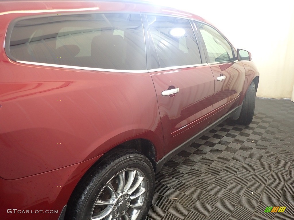 2017 Traverse LT AWD - Siren Red Tintcoat / Ebony photo #16