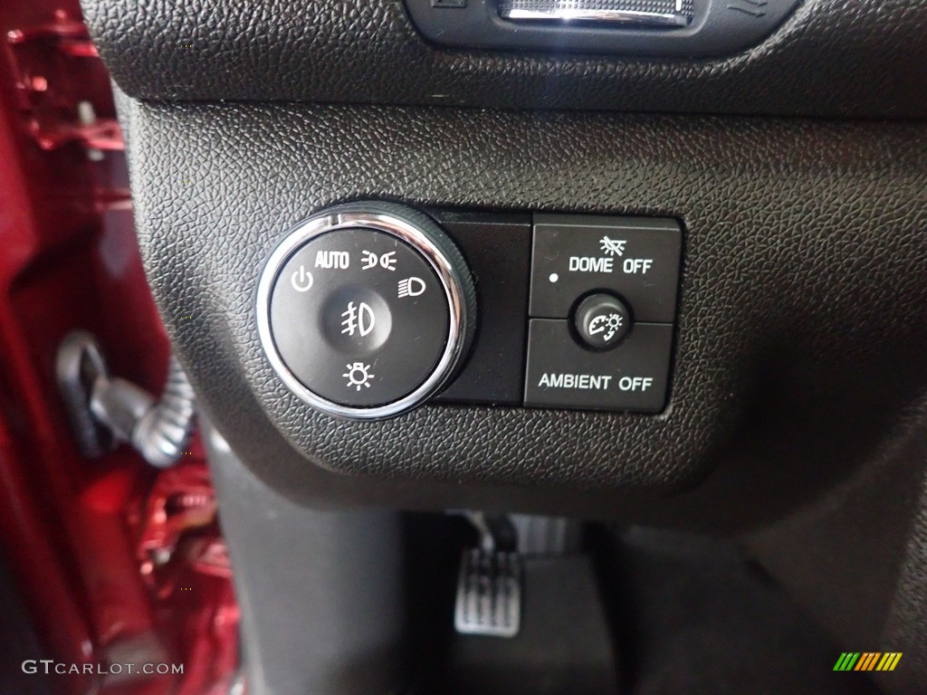 2017 Traverse LT AWD - Siren Red Tintcoat / Ebony photo #28
