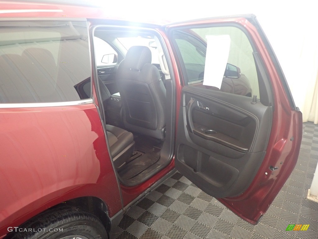2017 Traverse LT AWD - Siren Red Tintcoat / Ebony photo #32