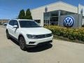 Pure White - Tiguan SE 4Motion Photo No. 1