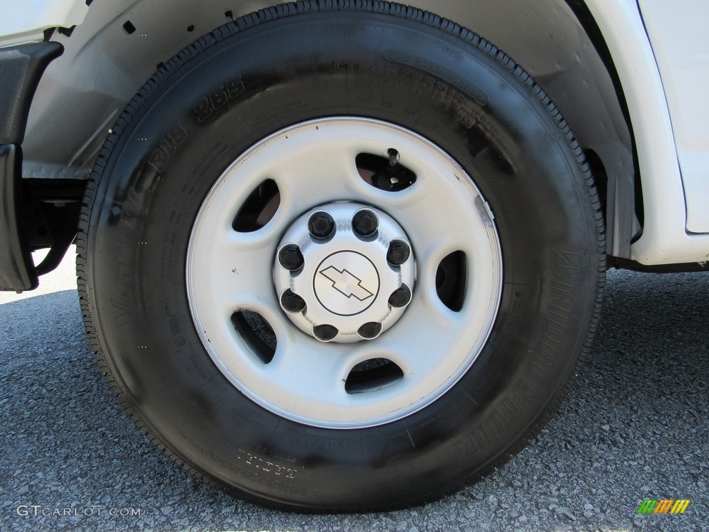 2017 Chevrolet Express Cutaway 3500 Work Van Wheel Photo #142232897