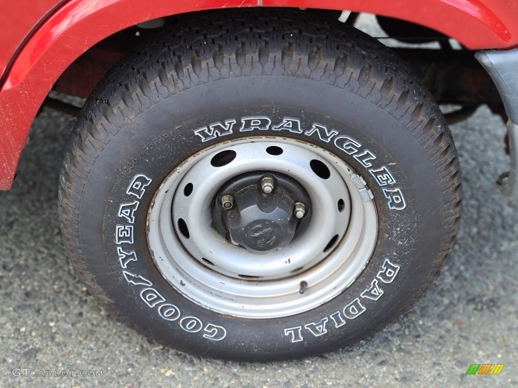 2002 Dodge Ram Van 1500 Cargo Wheel Photo #142233620