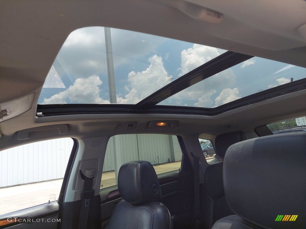 2012 SRX Luxury - Black Raven / Ebony/Ebony photo #23