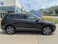 Deep Black Pearl - Tiguan SEL 4Motion Photo No. 4