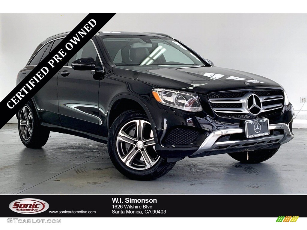 Black Mercedes-Benz GLC