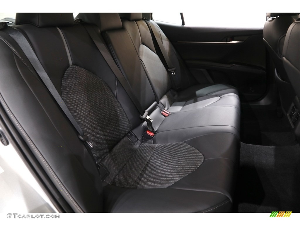 2019 Camry XSE - Celestial Silver Metallic / Black photo #17