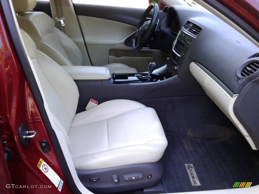2013 Lexus IS 250 Front Seat Photos