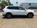 Pure White - Tiguan S Photo No. 7