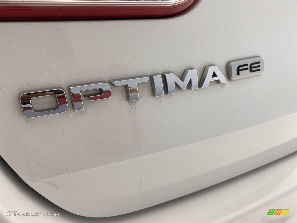 2016 Kia Optima LX Marks and Logos Photos