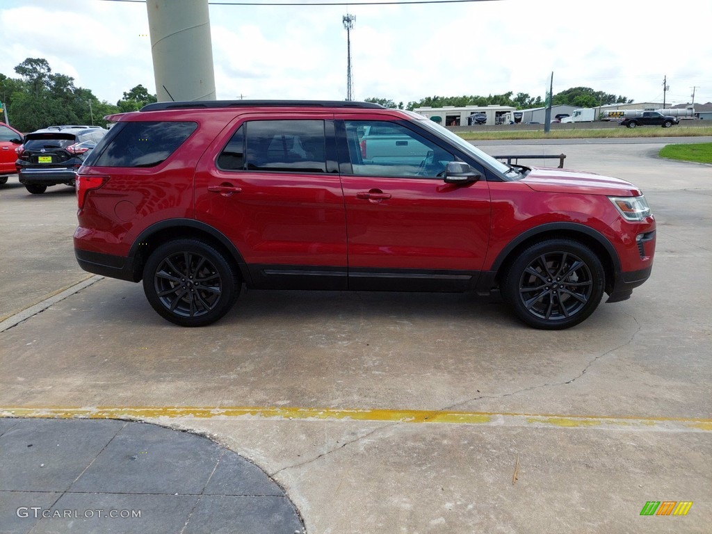 2018 Explorer XLT - Ruby Red / Ebony Black photo #8