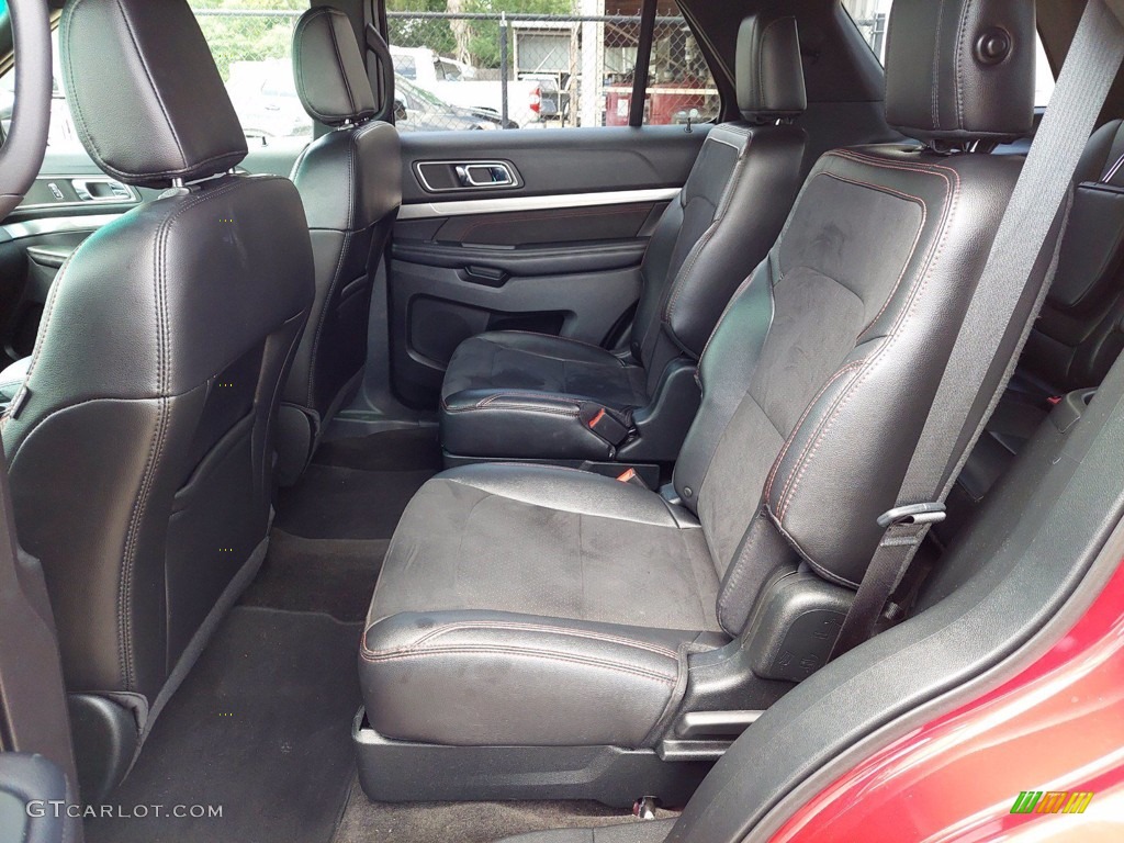 2018 Explorer XLT - Ruby Red / Ebony Black photo #12