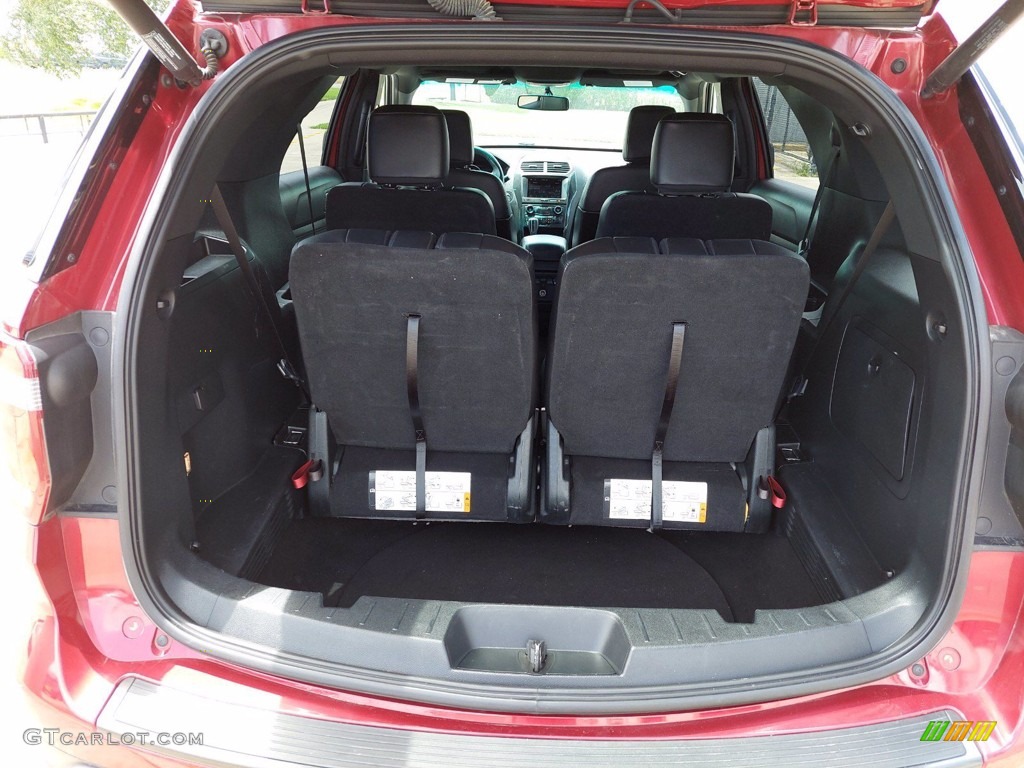 2018 Explorer XLT - Ruby Red / Ebony Black photo #21
