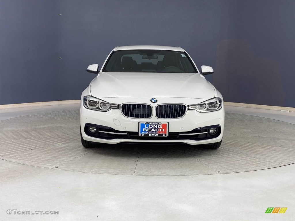 2018 3 Series 330e iPerformance Sedan - Alpine White / Black photo #2