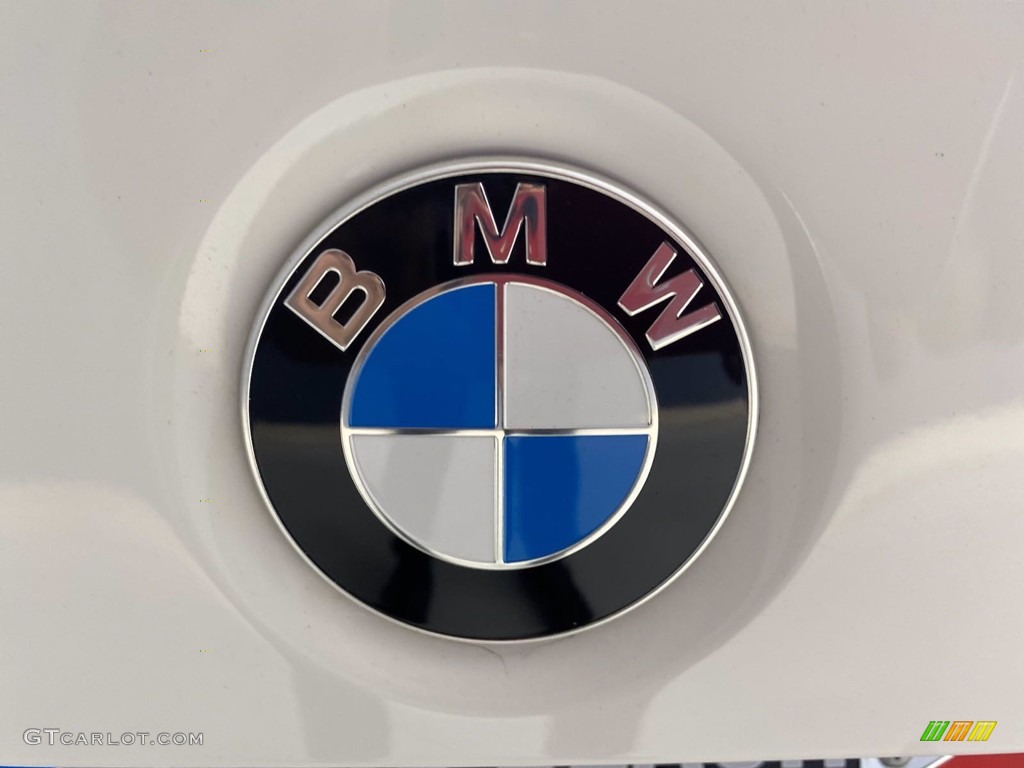 2018 3 Series 330e iPerformance Sedan - Alpine White / Black photo #10