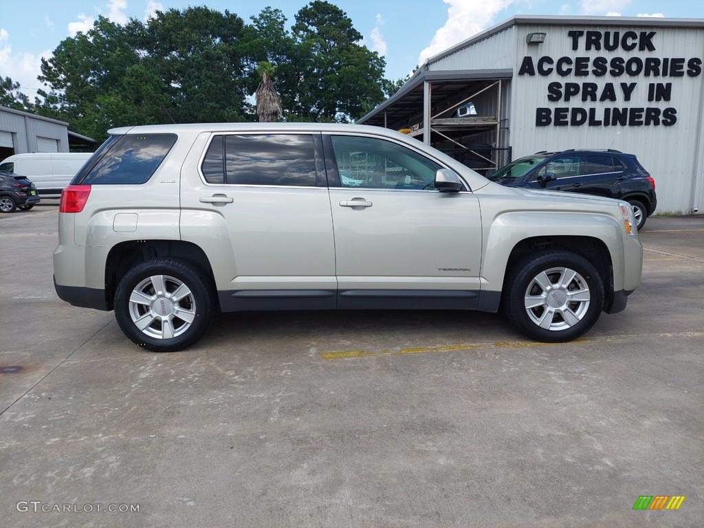 2013 Terrain SLE - Champagne Silver Metallic / Light Titanium photo #8