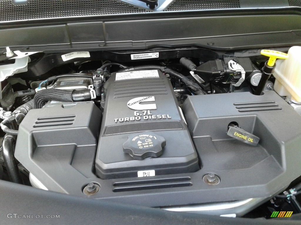 2021 Ram 4500 SLT Crew Cab 4x4 Chassis Engine Photos