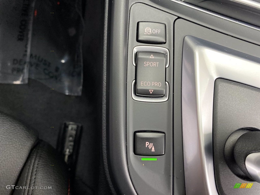 2018 3 Series 330e iPerformance Sedan - Alpine White / Black photo #28