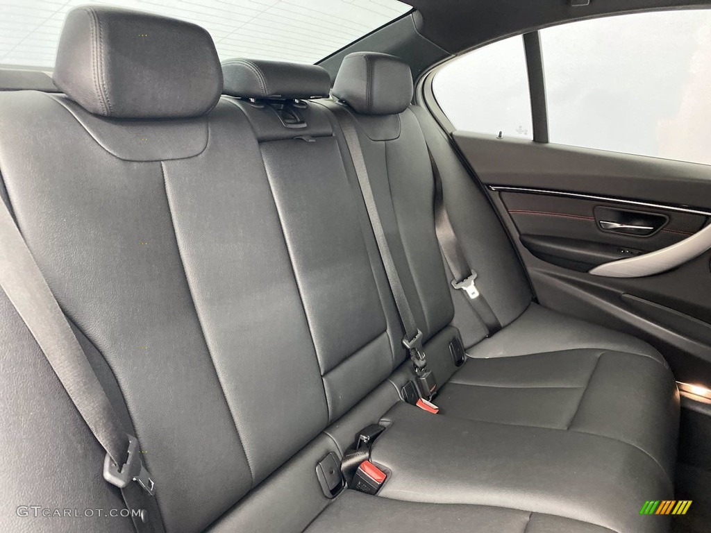 2018 3 Series 330e iPerformance Sedan - Alpine White / Black photo #35