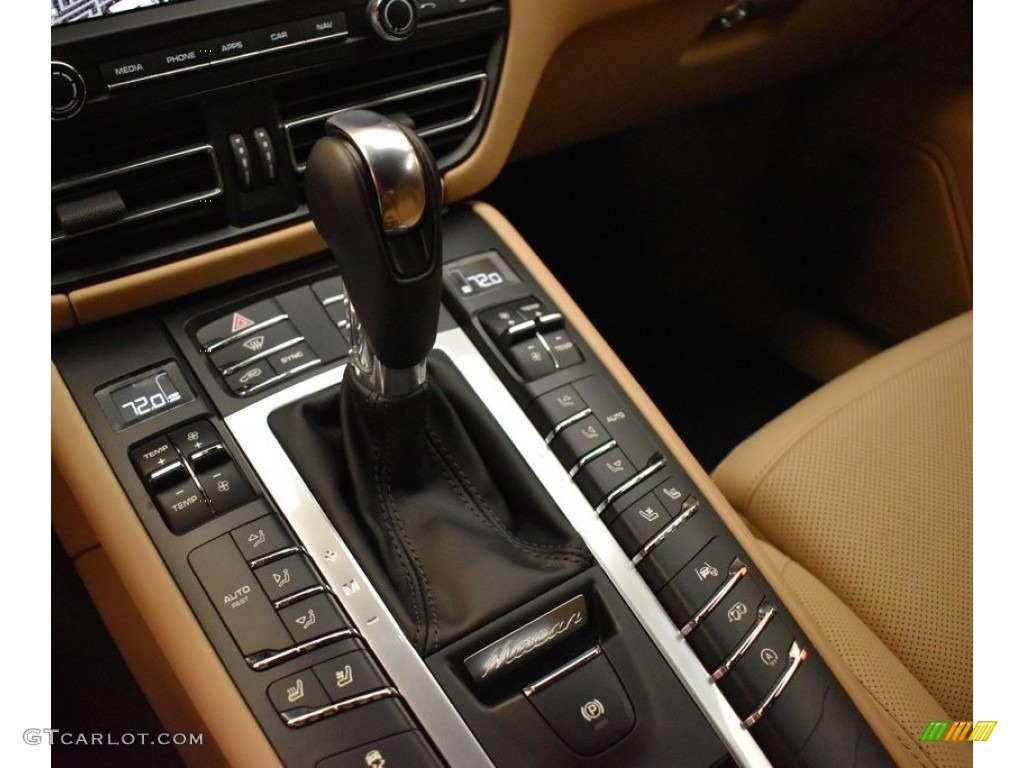 2020 Porsche Macan Turbo Transmission Photos