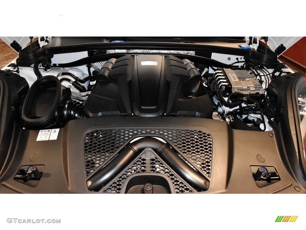 2020 Porsche Macan Turbo Engine Photos