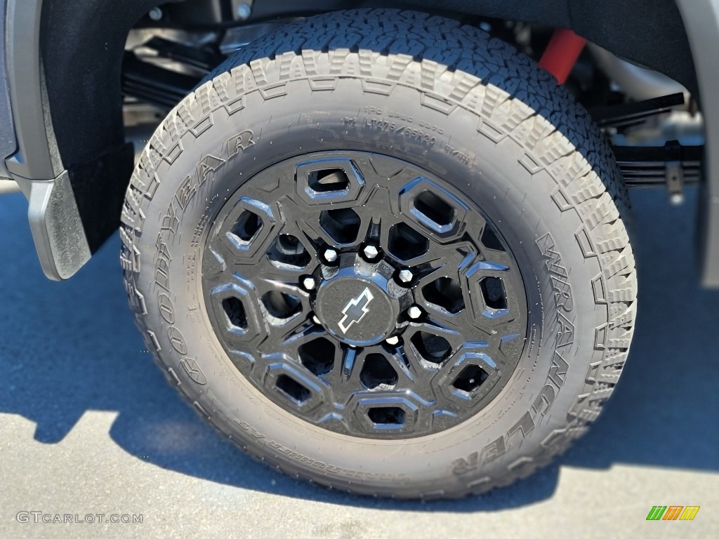 2021 Chevrolet Silverado 3500HD LT Crew Cab 4x4 Wheel Photos