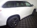 2016 Blizzard Pearl Toyota Highlander XLE  photo #22